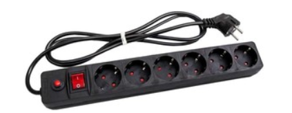 Сетевой фильтр  6гнезд  3м выключатель с индикацией  ПВС 3*0,75 черный UNIVersal